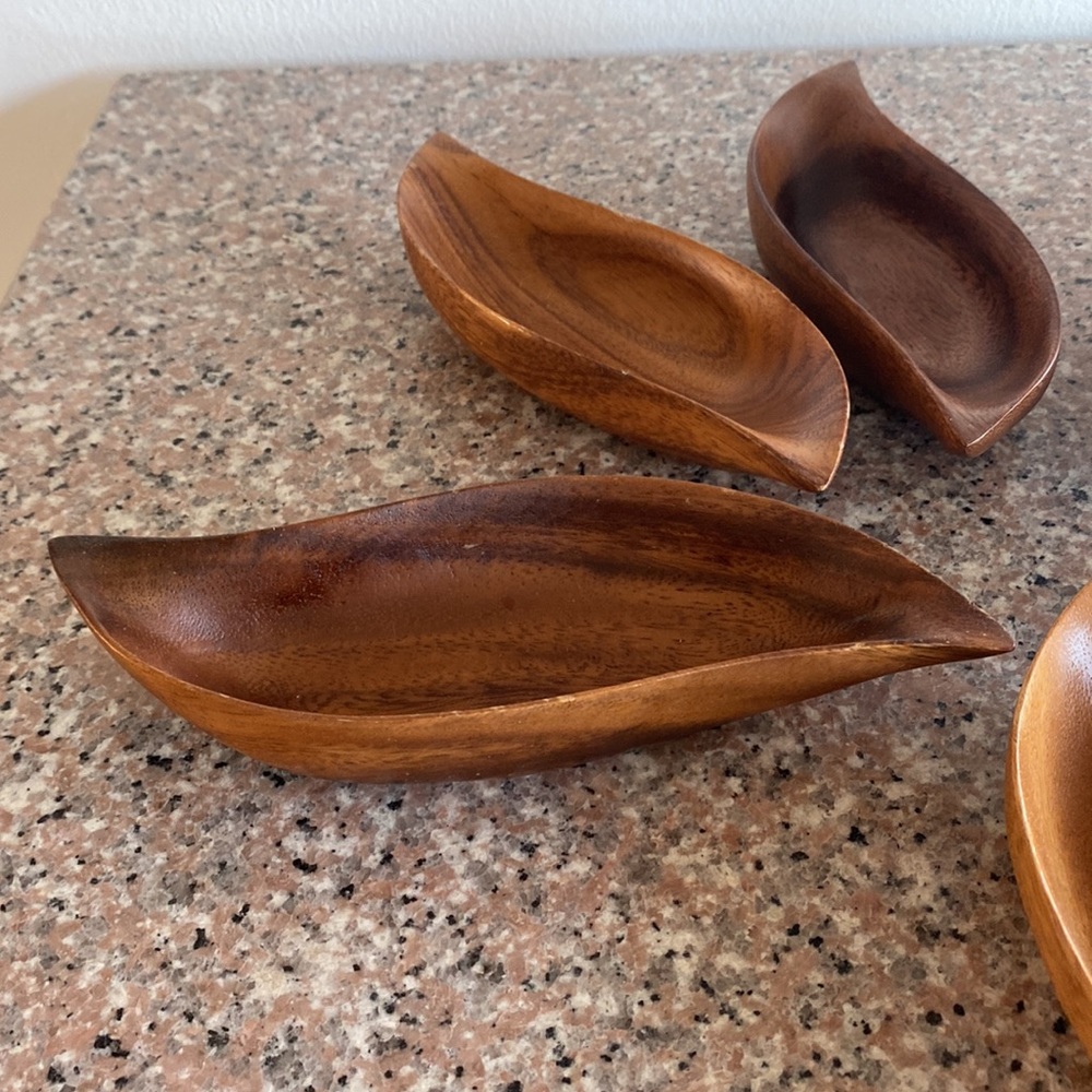 Handcarved Monkey Pod Bowls - Picture 2 of 16